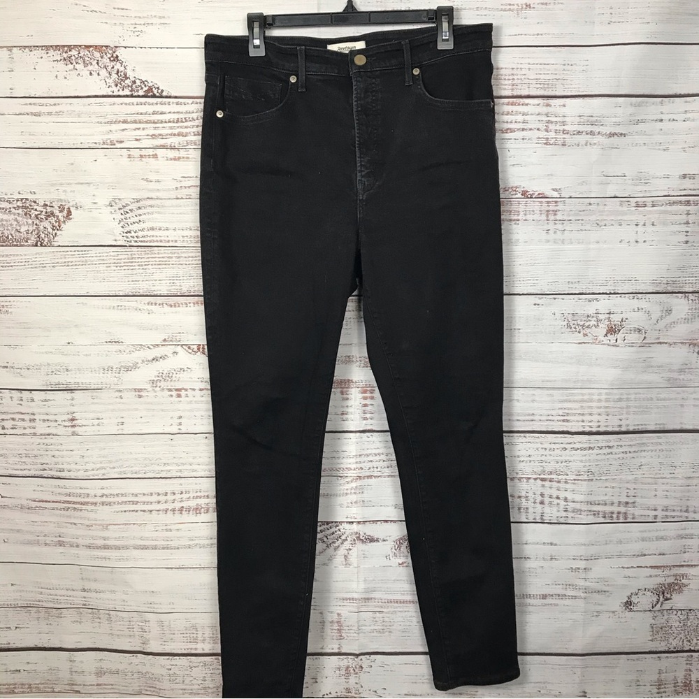 Revtown black size 32 reg casual stretchy‎ skinny jeans